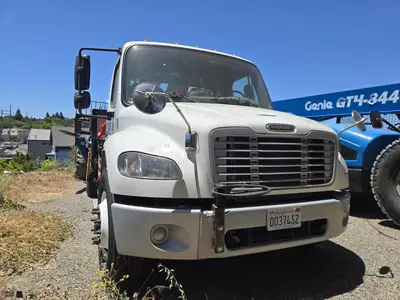 USED 2020 FREIGHTLINER M2 106