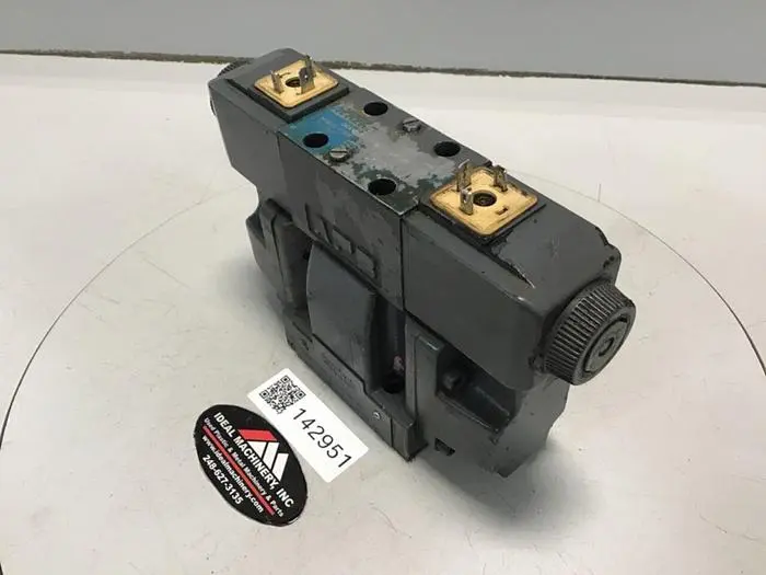 Used VICKERS DG4V-3-6C-M-U-H7-60 Valves/Fittings Michigan US | Ideal Machinery #582241