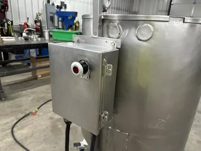SS holding tank with pump