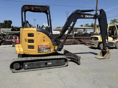 USED 2016 JOHN DEERE 35G