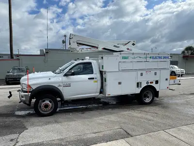 Used 2017 RAM 5500 Bucket (boom) trucks Florida US | Truck and Van Outlet #1509138