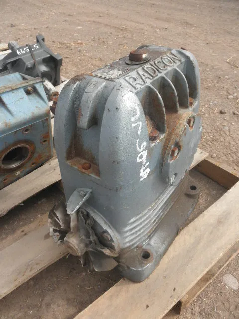 Used DAVID BROWN RADICON AU700 Gearboxes | Power Zone Equipment #970201