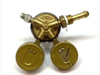 USED HARRIS SINGLE STAGE OXYGEN REGULATOR 3000 PSI WITHOUT KNOB