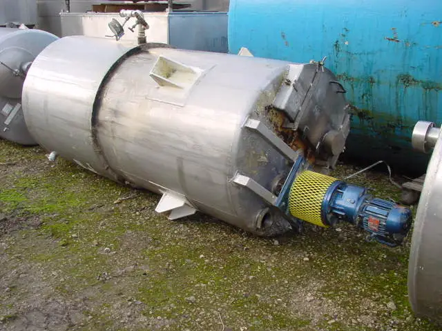 2000L S/S Jktd Enc Mixing Tank