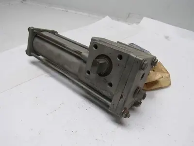 Dyna-Quip AP3S/VH12TC2B Pneumatic Actuator W/ 3/4" NPT Ball Valve