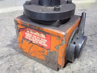 Magnetic Base