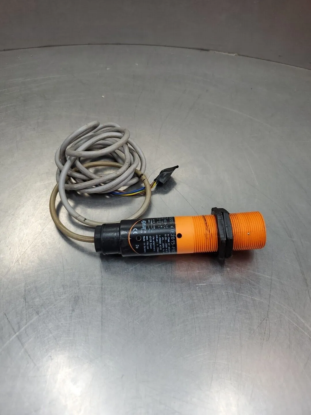 IFM Efector KIE2015-FBOA/NI Capacitive Sensor. 5D-24