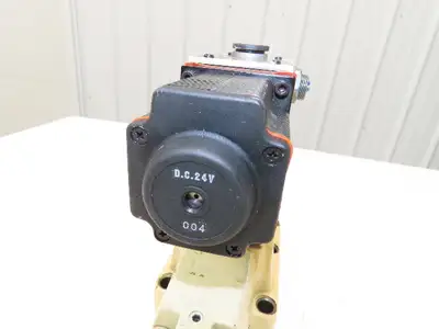 Toyo-oki HDD3-42SG-BcA-3E-06C-605 Directional Valve HD3-42SG-BcA-03B-DC-605  24V