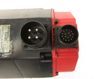 Fanuc A06B-0142-B076 AC Servo Motor 2.1kW 186v 3Ph 2000RPM Encoder A8600360V511
