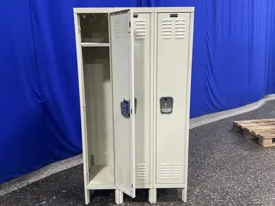 Used HALLOWELL _UNKNOWN_ Cabinets Ohio US | HGR 24 #1439654