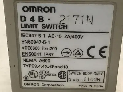 USED OMRON D4B-2171N