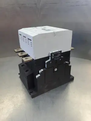 EATON DIL M400 XTCE400M 600V 450A Contactor. 4E