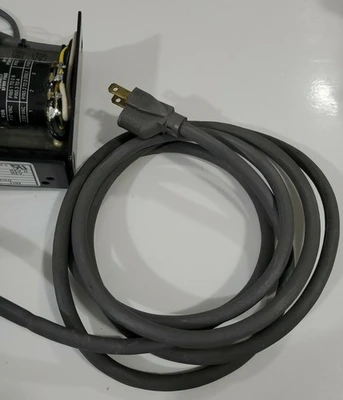 USED Elpac Power Systems SOLV15-5W/OVP