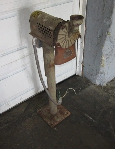 Weber Brothers Lab Pulverizer.