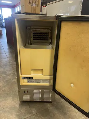 Used MAXX COLD _UNKNOWN_ Ice Machines Florida US | BAM Discount Restaurant Equipment #1304880