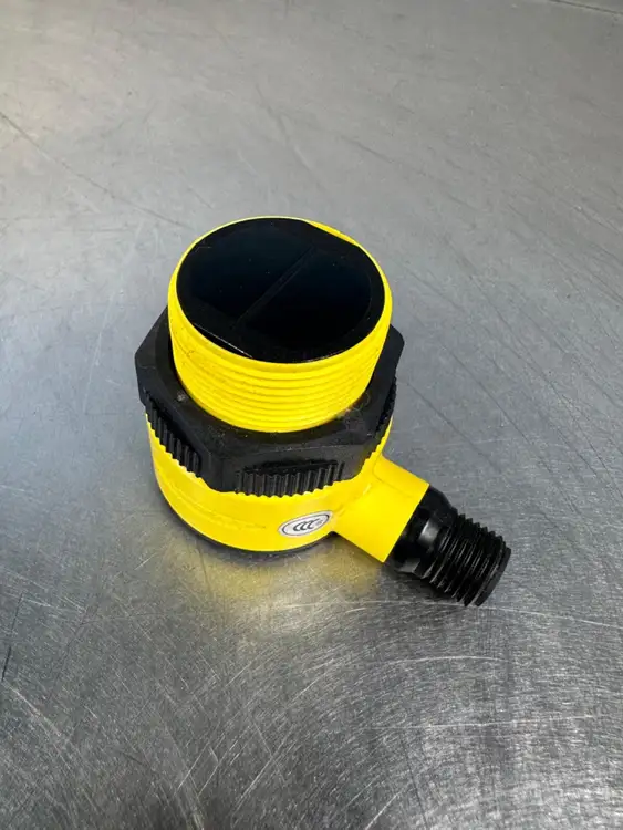 Used Banner Engineering Banner Engineering T30AW3FF600Q1 Sensors | Palmetto Automation #1156423