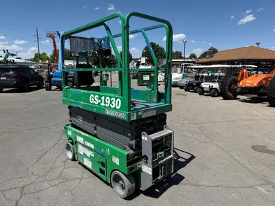 USED 2016 GENIE GS-1930