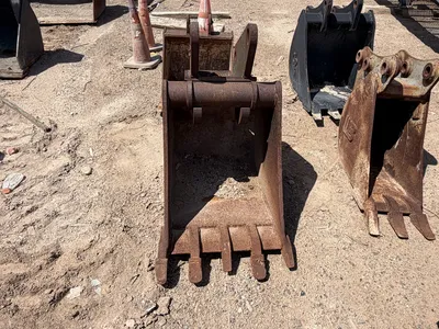 Used _UNKNOWN_ _UNKNOWN_ Multipurpose Buckets Texas US | Miedema Asset Management Group #1312844