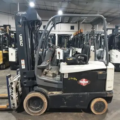 USED 2019 CROWN FC5245-50