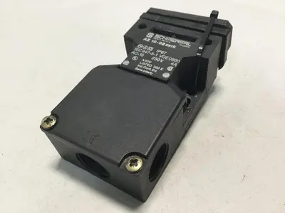 USED SCHMERSAL AZ 16-02ZVRK