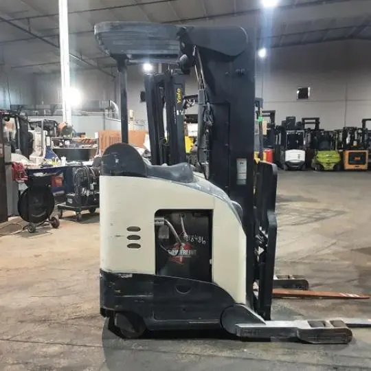 USED 2019 CROWN RR5725-45