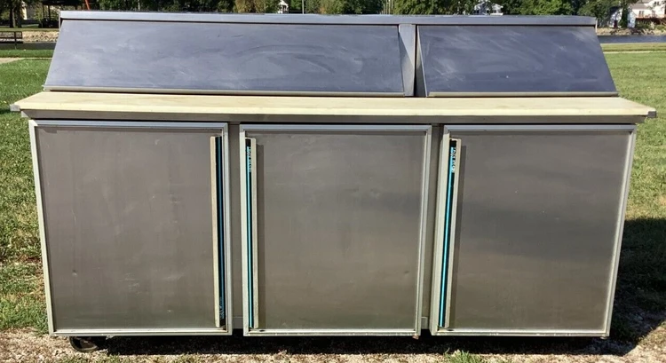 Used _UNKNOWN_ SKP7218. Worktop Refrigerators Michigan US | Grocery Equipment Sales #1069882