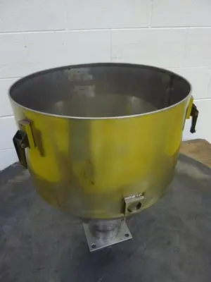 USED METAL FABRICATOR HOPPER582
