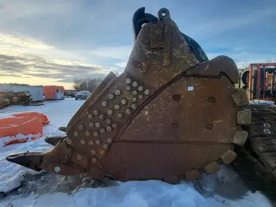 EX2600 Bucket - 113" Wide