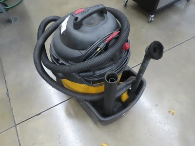 Used GENERIC GENERIC Wet/Dry Vacuums Minnesota US | Machinesused.com #1515693