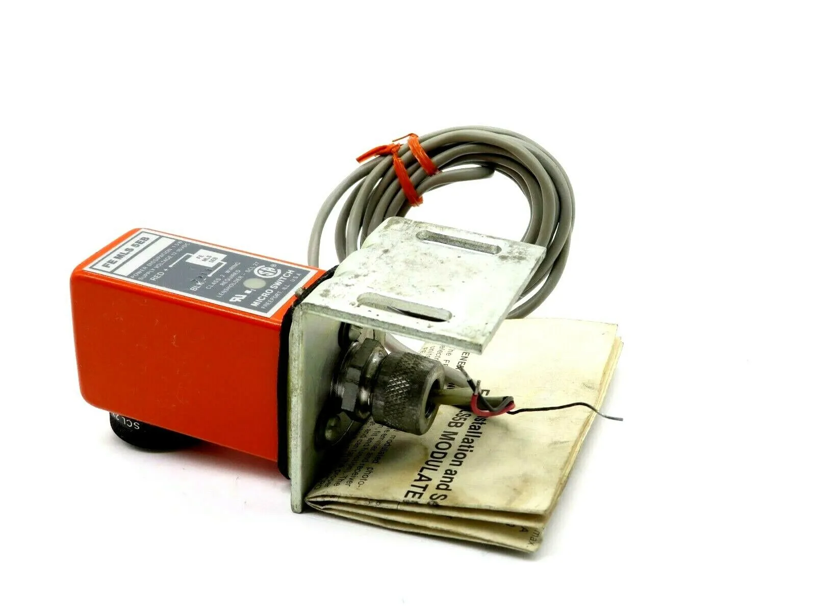 NEW MICROSWITCH FE-MLS-5EB PHOTOELECTRIC SENSOR FEMLS5EB