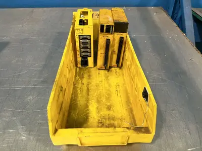 Used FANUC A02B0323C205, A03B0819C109 Input / Output Modules Ohio US | HGR 24 #1345392