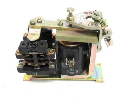NEW GENERAL ELECTRIC A100EM214J RELAY 600V 10A 22D13G7A 125/160VDC