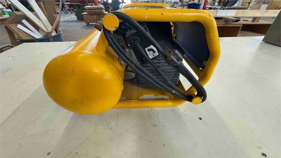Used DEWALT D55155 Air Compressors, Portable California US | MachineryMax #1393385