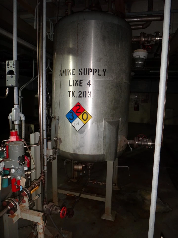 400 Gallon 304 Stainless Vertical Tank