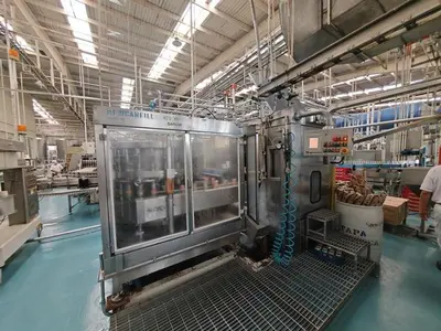 Complete Beverage Can Line with Sarcmi 20 Valve Can Filler / Comaco 4 Head Seamer