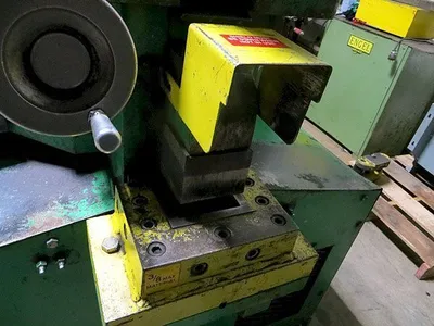 2014 UNI-HYDRO Pro 125-24 Iron Worker | Kaste Industrial Machine Sales (9)