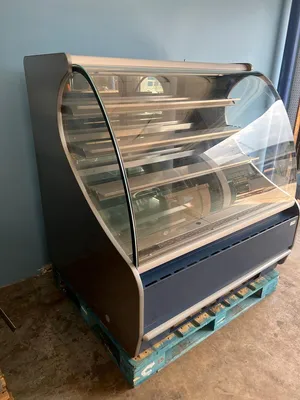 75-0310 Structural Concepts Encore Self-Contained 50'' Full Service Cooler