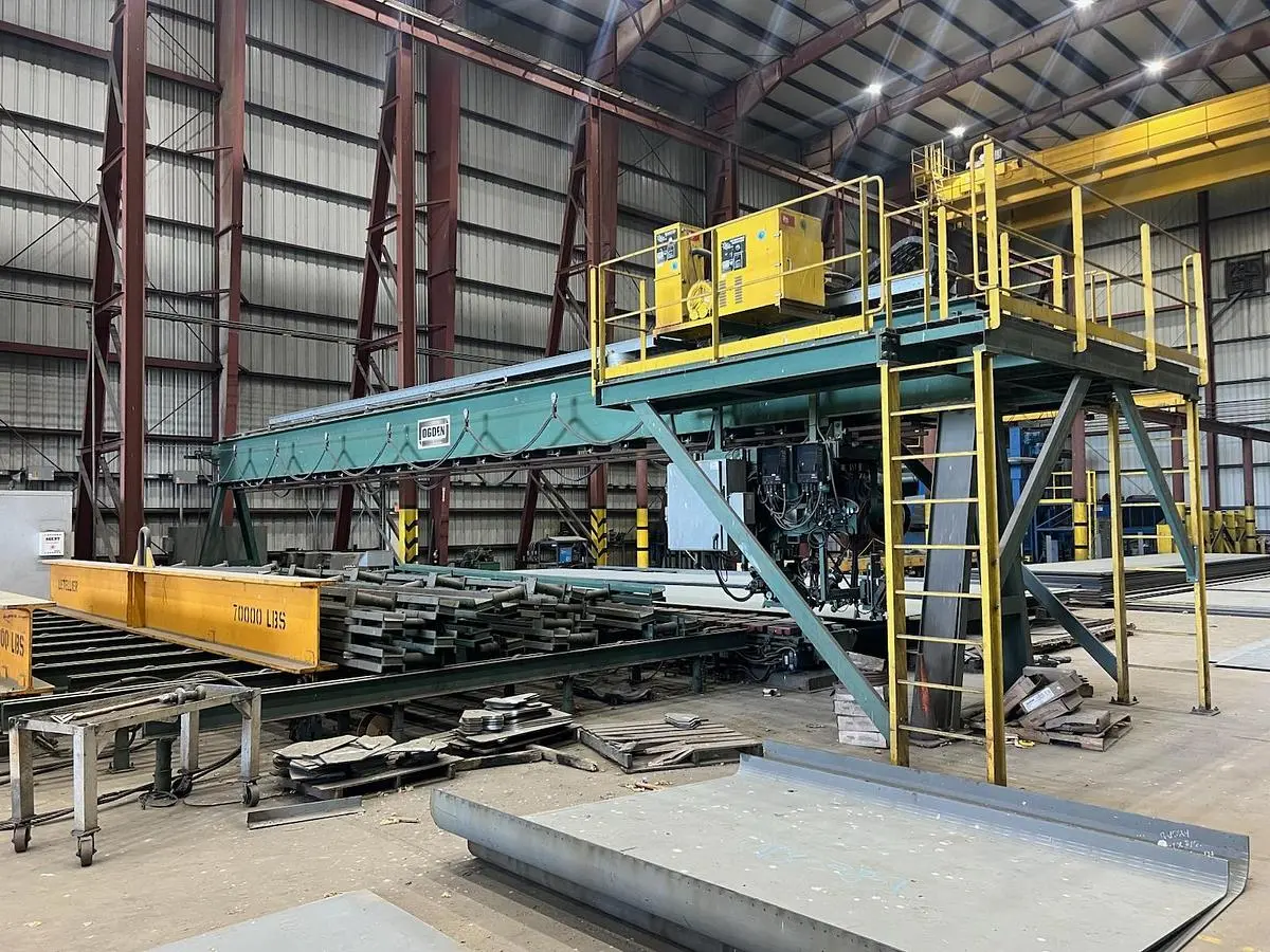 Ogden Plate Welding Machine, 40' Welding Capacity with 85 feet of Load and Unload Conveyor