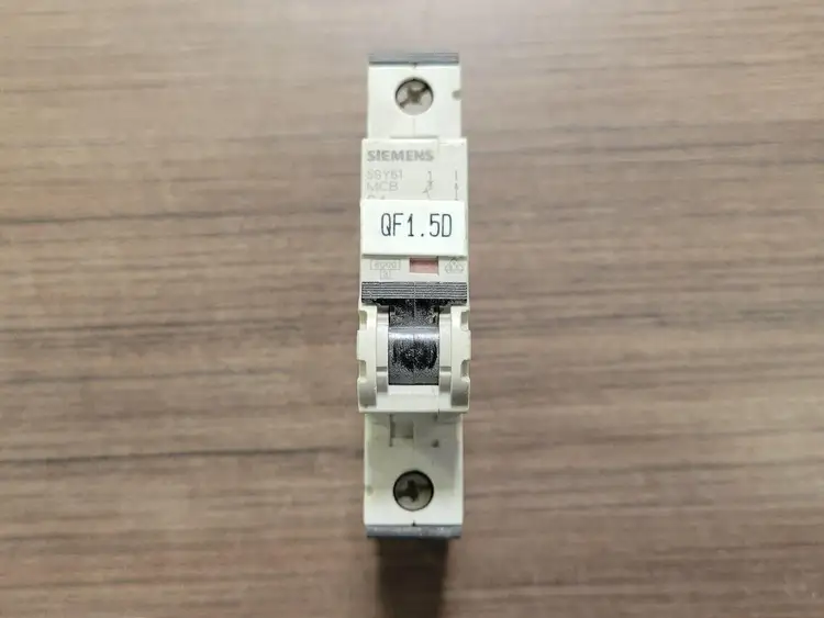 Used SIEMENS 5SY61 C4 Switchgears British Columbia CA | Lenmark #242676