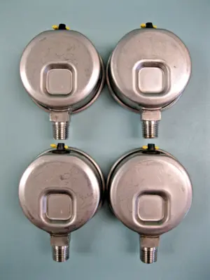 Lot (4) Swagelok 1/4" NPT Gauge 316 Stainless 0-100 PSI 1.5" Face G3
