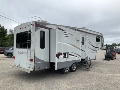 Used 2011 HEARTLAND GREYSTONE M-29RL Campers, Caravans, Motorhomes Michigan US | Miedema Asset Management Group #1384742