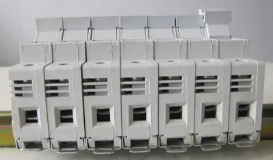 Lot of 7 Siemens Fuse Holders 3NW7 011 690V 32A 3NW7011 with DIN Rail