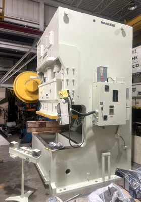 USED 1987 KOMATSU PRESSES KOMATSU OBW200-2 PRESS