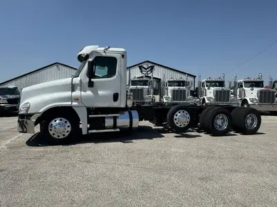Used 2018 FREIGHTLINER CASCADIA CA125DC Dump trucks Texas US | MCO Truck & Equipment #1513779