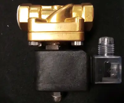 Used CS CS Fluid Power Co Solenoid Valve 240909 Solenoid Valves US | Infinity wholesale & Supply LLC #1305699