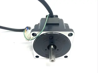 Used Oriental Motor VEXTA Brushless DC Motor, Round Shaft, 90W 1/8 HP Brushless Motors Michigan US | Maverick Industrial Sales #1400733