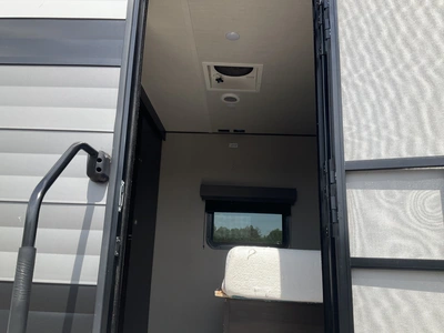 USED 2022 TRANSCEND 245RL