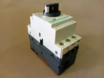 NEW SCHNEIDER ELECTRIC GV2P06