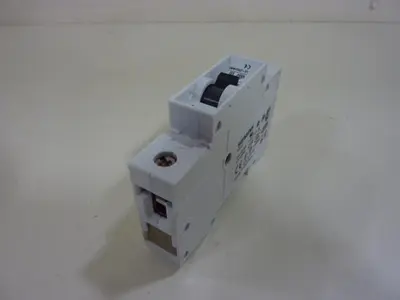 USED SIEMENS 5SX21C10