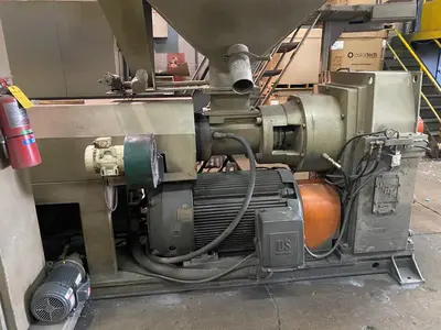 6″ NRM 30:1 Vented – Air Cooled – 400 HP Extruder